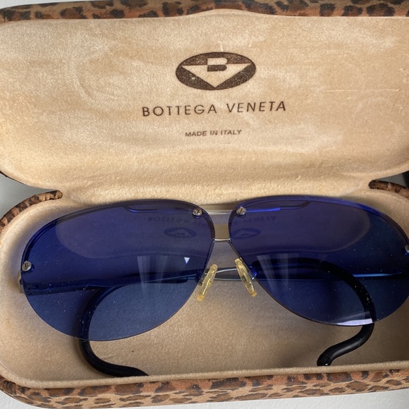 Bottega Veneta sunglasses - Picture 2 of 6